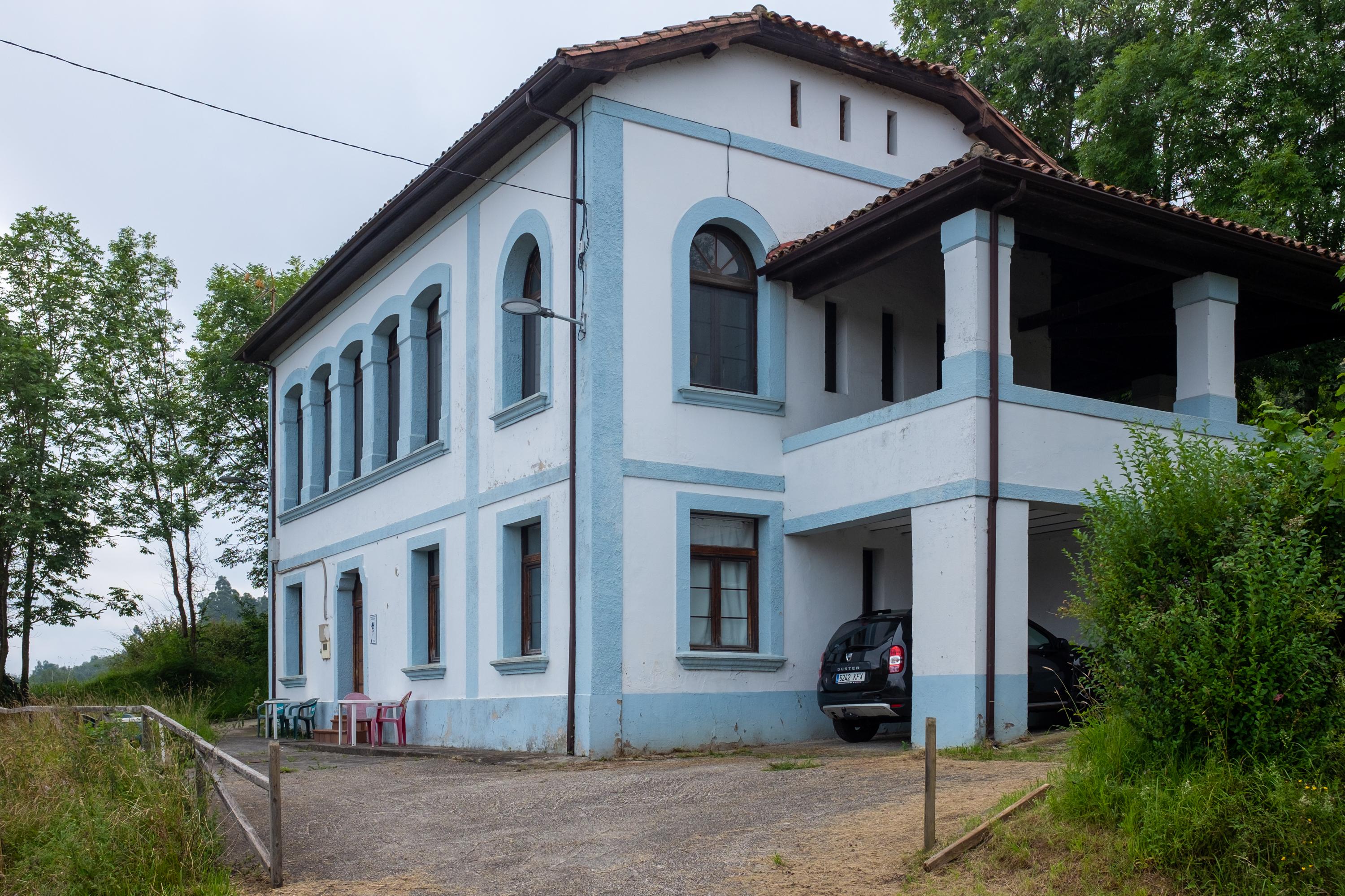 Image of Albergue de Cabruñana, pilgrim accommodation in Cabruñana