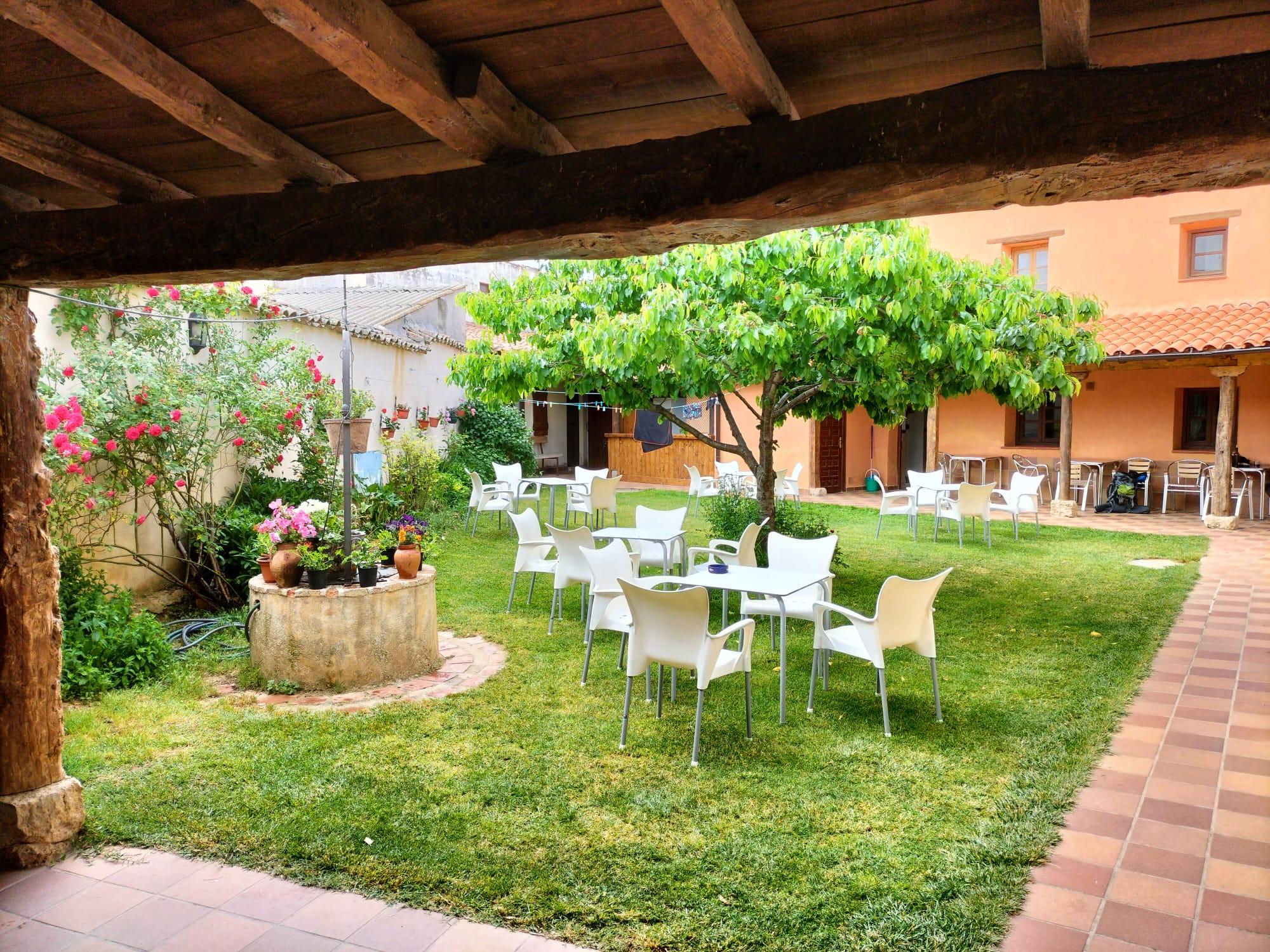 Image of Albergue Don Camino, pilgrim accommodation in Villalcázar de Sirga