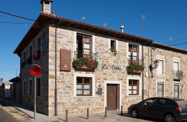 Image of Hotel Rural La Veleta La Veleta ★★★, pilgrim accommodation in Murias de Rechivaldo