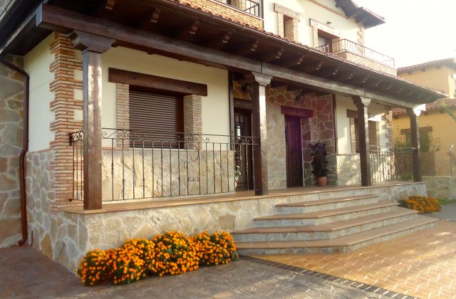 Camino de Santiago Accommodation: Casa Rural El Caminante