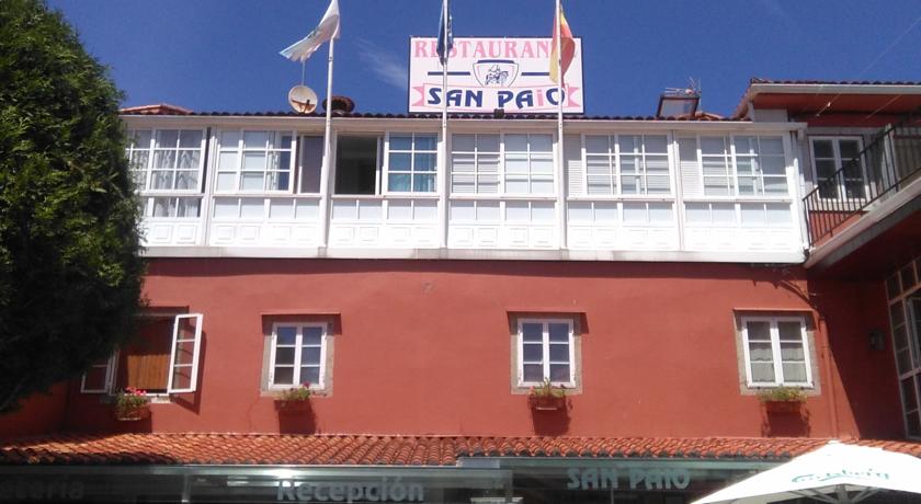 Camino de Santiago Accommodation: Hostal San Paio