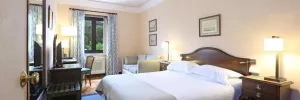 Camino de Santiago Accommodation: Hotel Lisboa Plaza ⭑⭑⭑⭑
