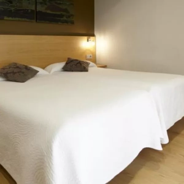 Camino de Santiago Accommodation: Hotel Olatu ⭑
