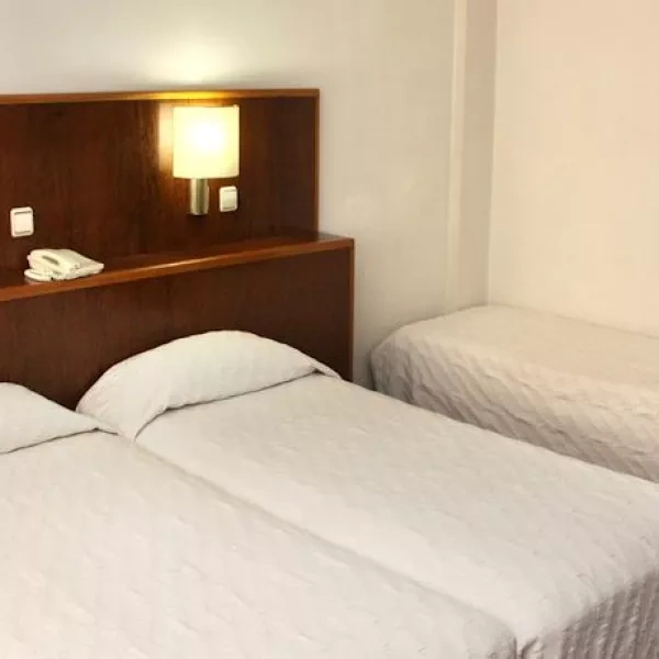 Camino de Santiago Accommodation: Hotel Luso Brasileiro ⭑⭑