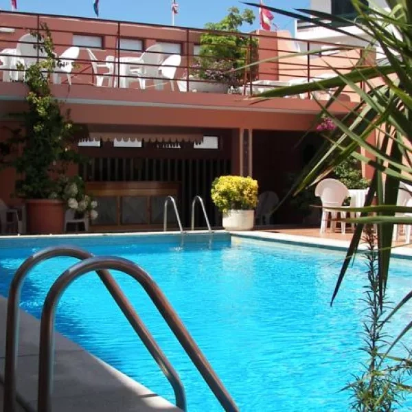 Camino de Santiago Accommodation: Hotel Meira ⭑⭑⭑⭑