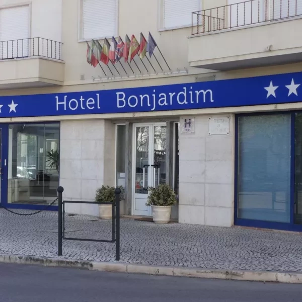 Camino de Santiago Accommodation: Hotel Bonjardim ⭑⭑