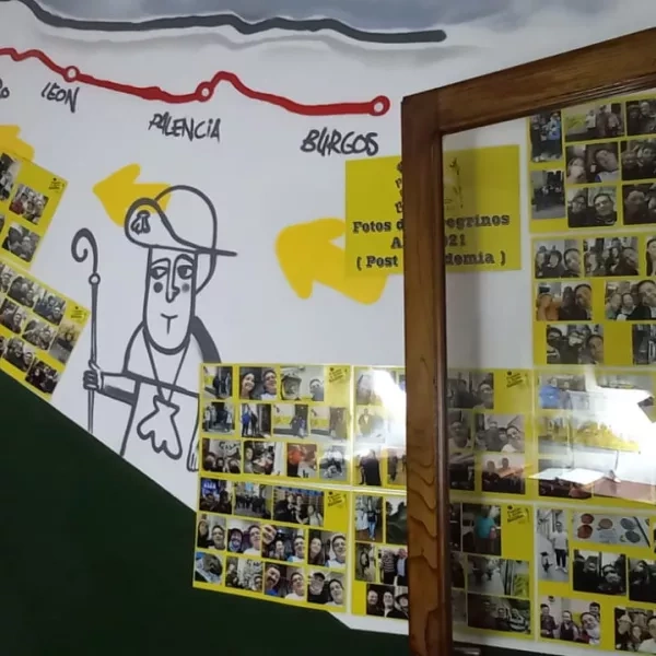 Camino de Santiago Accommodation: Albergue-Pensión El Bordón de la Casa Batallón