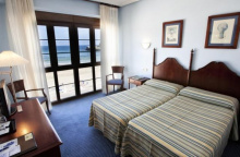 Camino de Santiago Accommodation: Hotel Ribadesella Playa ⭑⭑⭑