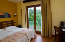 Camino de Santiago Accommodation: Hotel Bufón de Arenillas ⭑⭑⭑