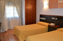 Camino de Santiago Accommodation: Hotel Sena ⭑⭑