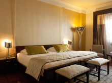 Camino de Santiago Accommodation: Hotel Britania ⭑⭑⭑⭑